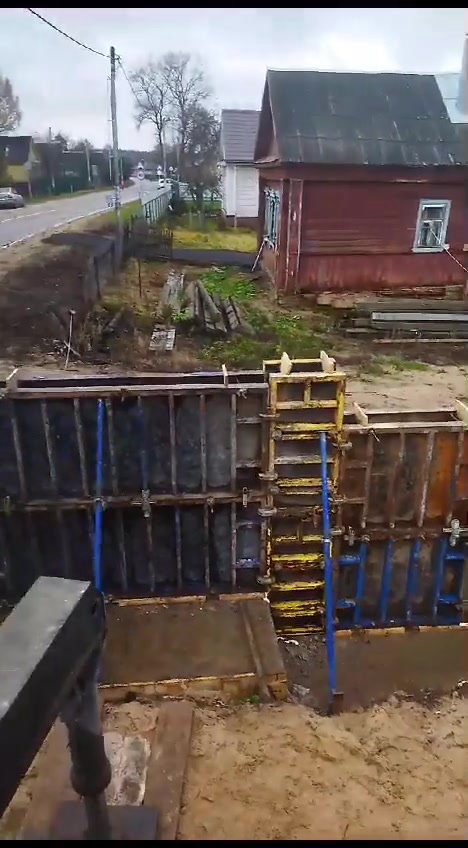 Видео